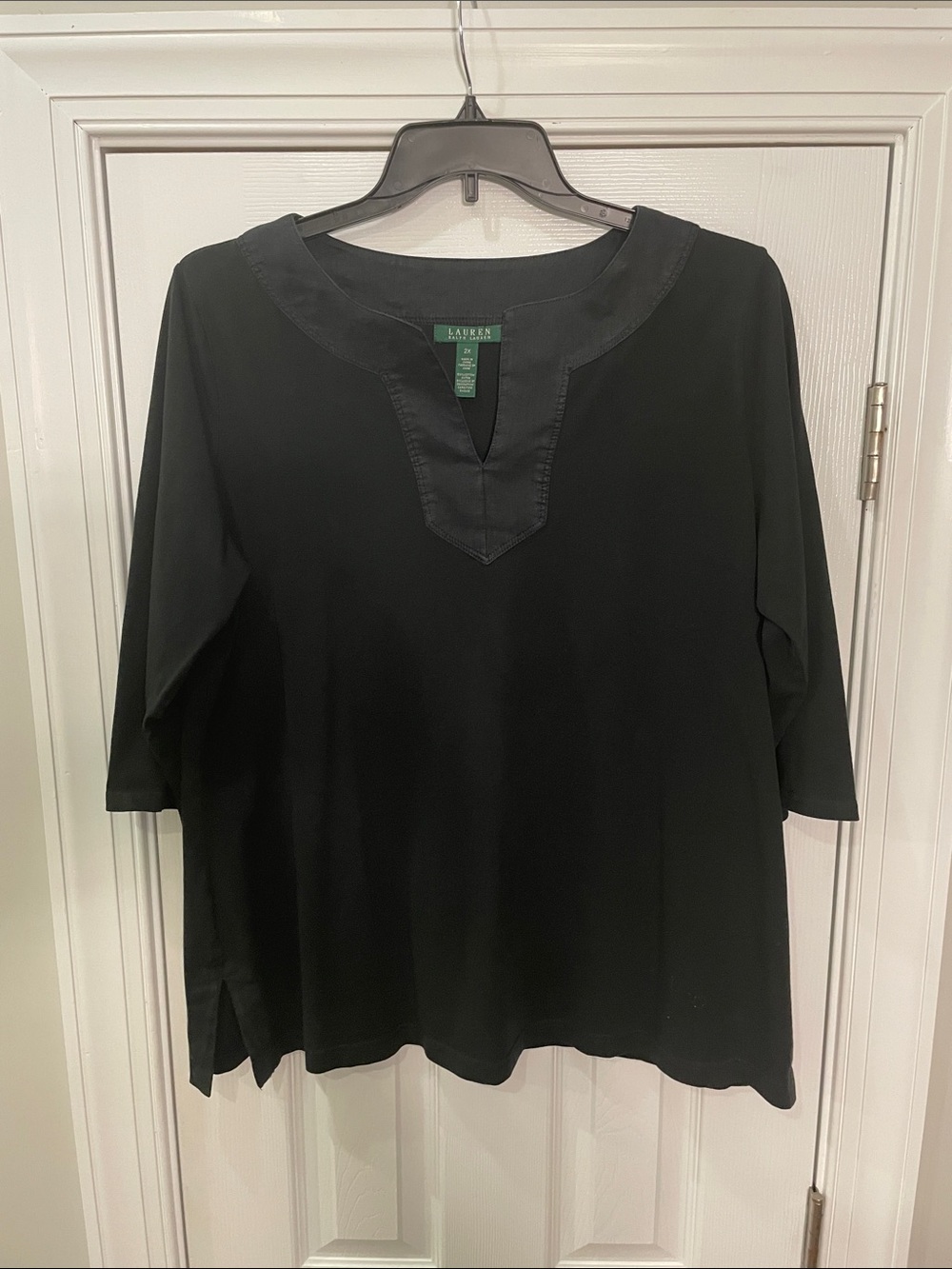 Lauren Ralph Lauren Black Split V-Notch 3/4 Sleeve Top